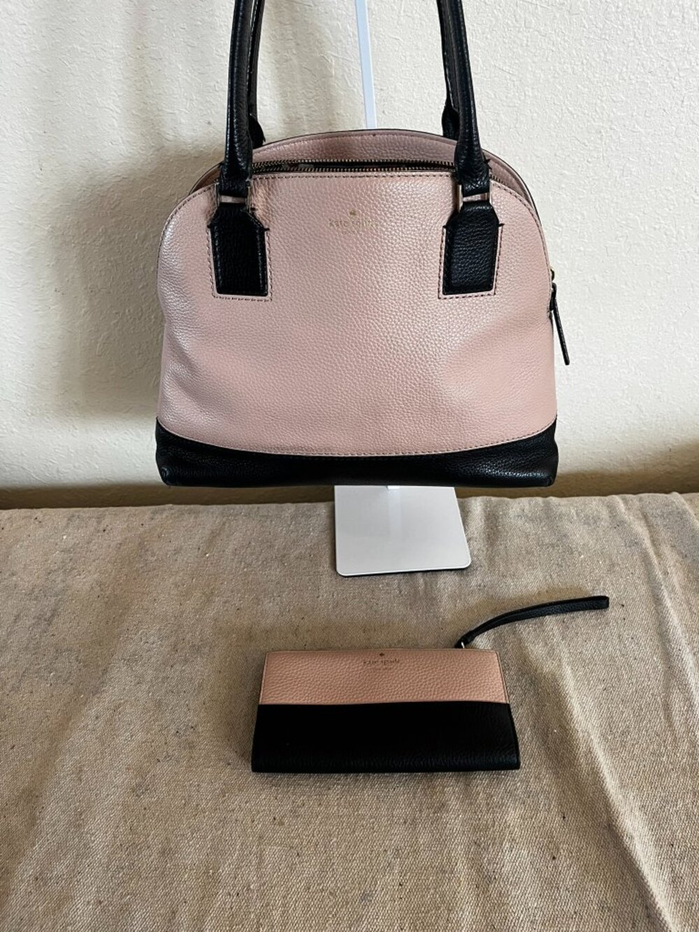 Kate Spade New York Lane Anika Blush/Black Pebbled Leather Shoulder Bag W/Wallet